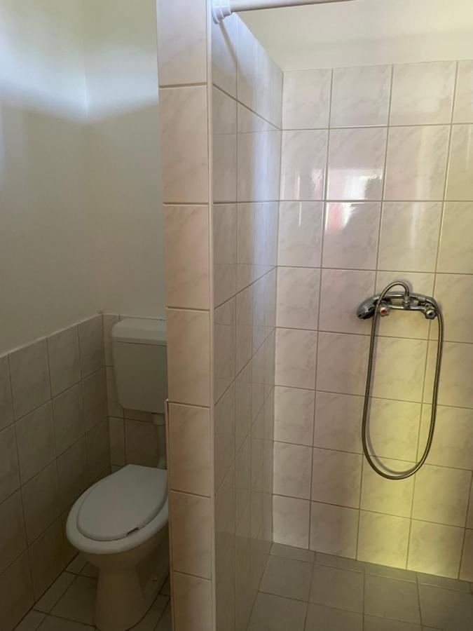 דירות Poroszló Zsuzsa Apartman מראה חיצוני תמונה